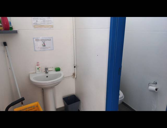 1,100M² BUILDING TO LET IN WESTMEAD